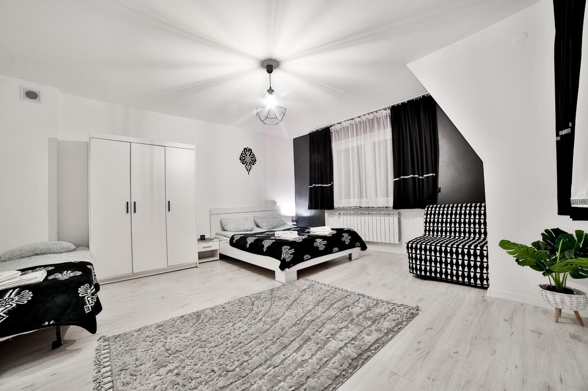 Czarna Perla Z Balkonem Apartment
